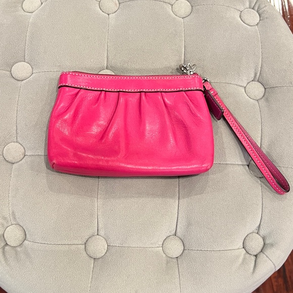 Coach Pink Wristlet - Picture 13 of 15